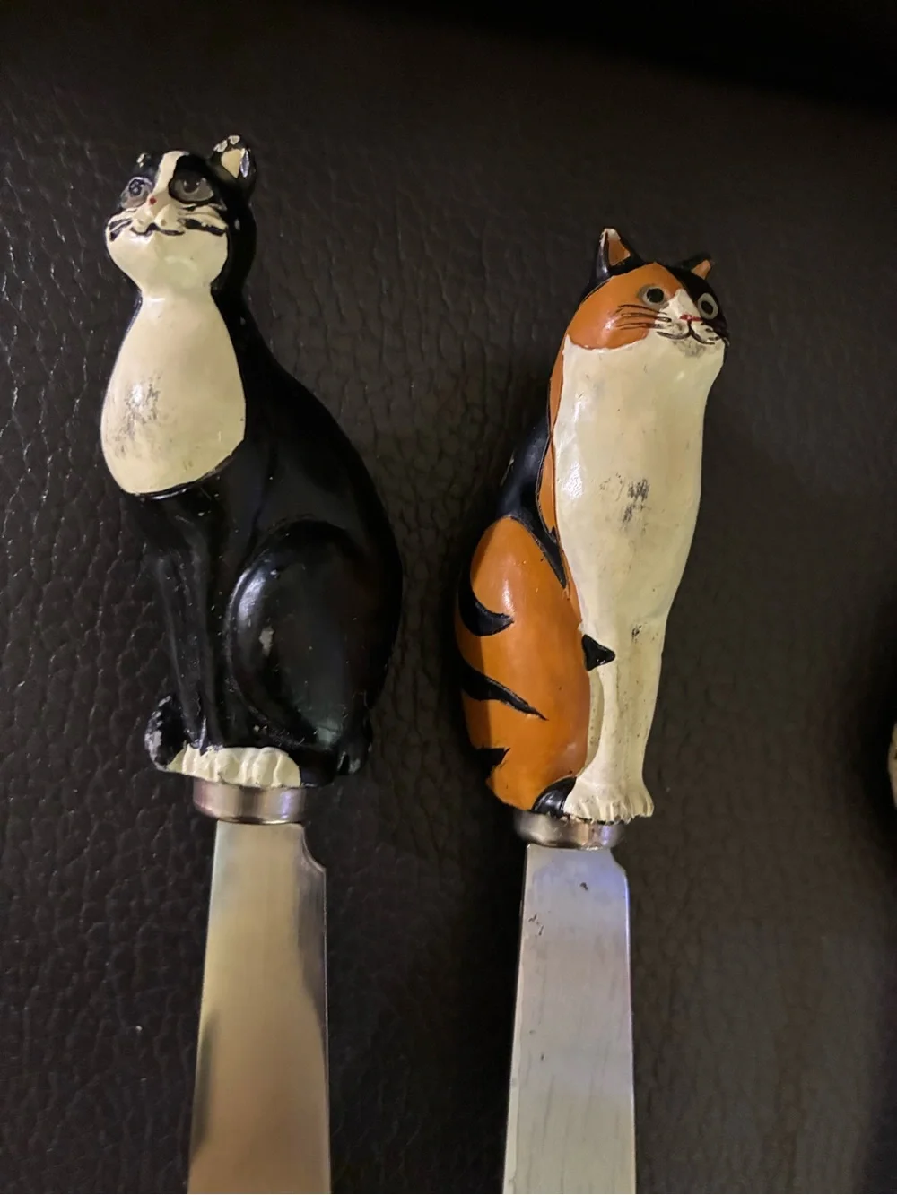 Set of 4 Assorted Boston Warehouse Stainless Steel Cat Designs Cheese Spreaders